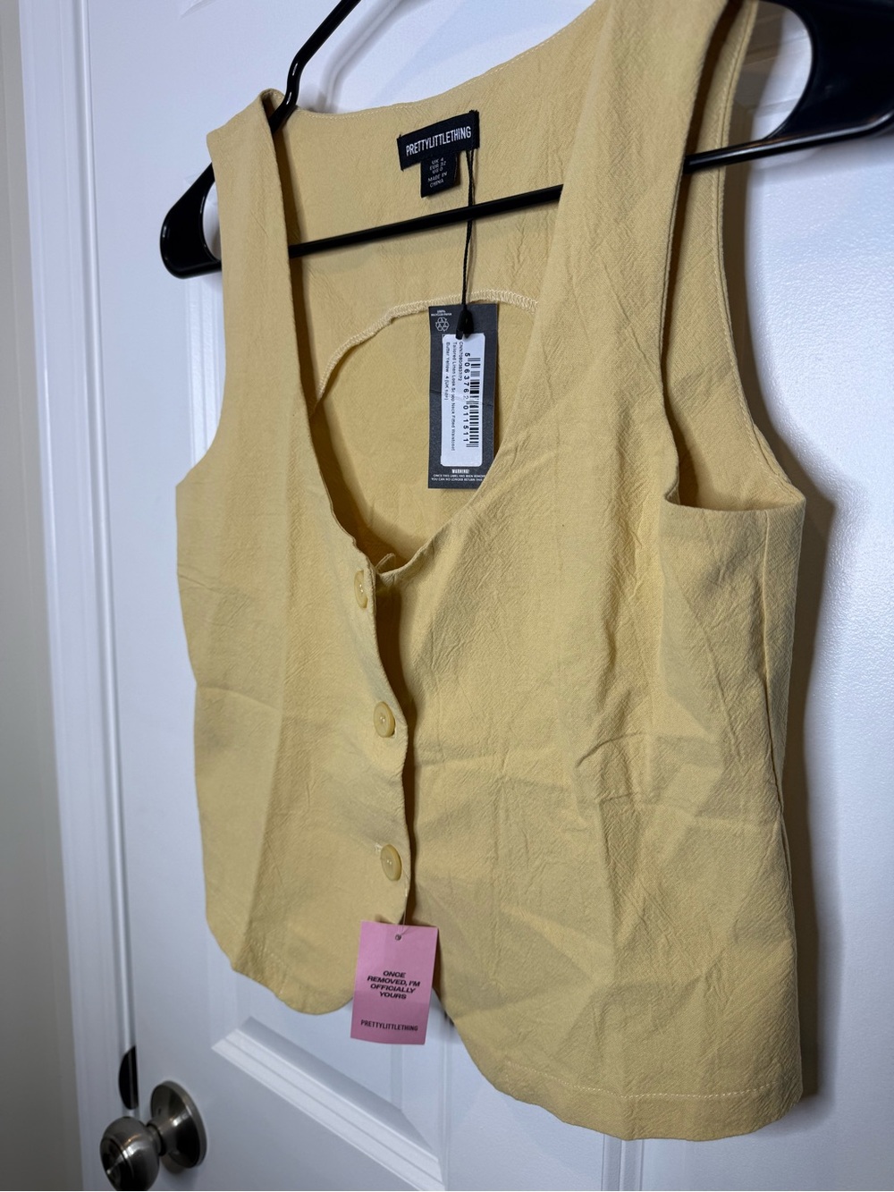 PrettyLittleThing Butter Yellow Tailored Linen Look Co-rd Set - Picture 8 of 9